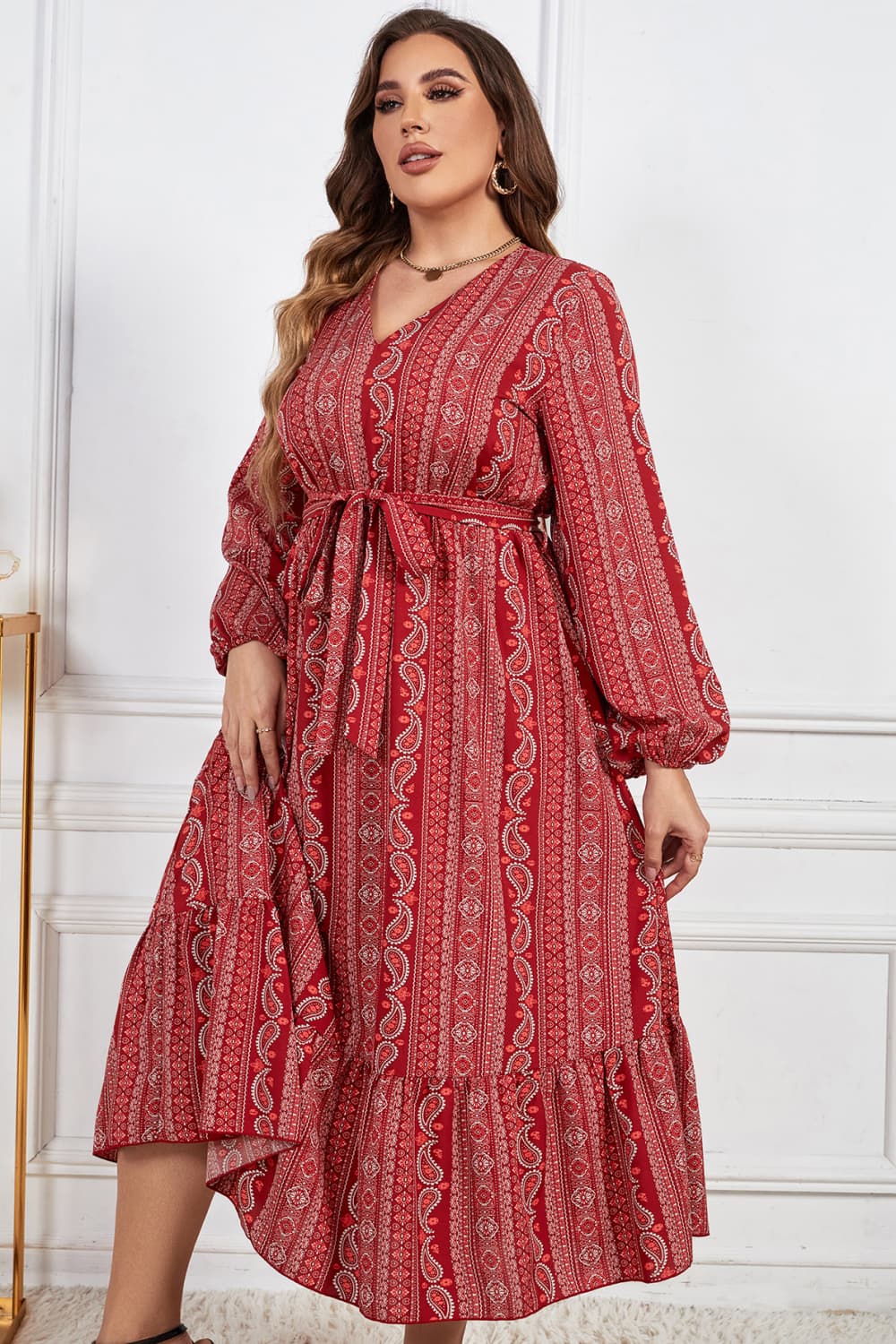 Plus Size Tie Belt V-Neck Balloon Sleeve Midi Dress